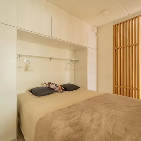 Marina By Hiekka * 칼라조키