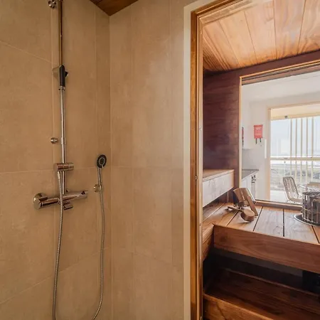 Marina By Hiekka * 칼라조키