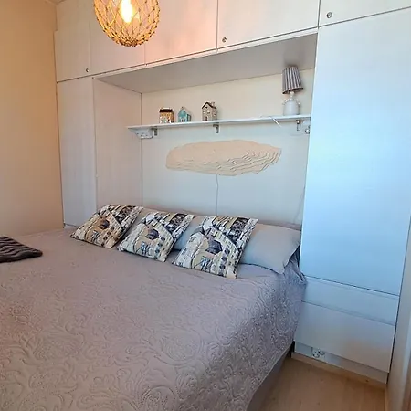 Marina By Hiekka 아파트